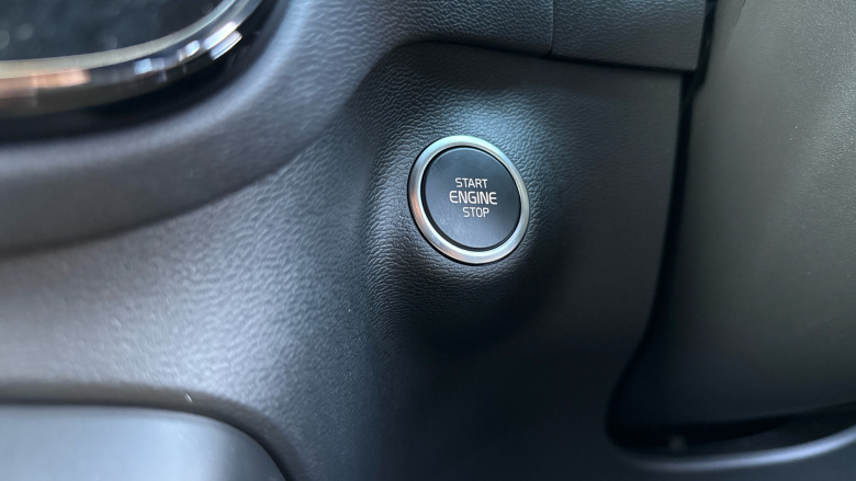 Volvo XC40 2.0 B3P Plus Black Edition 5dr Auto Petrol Estate